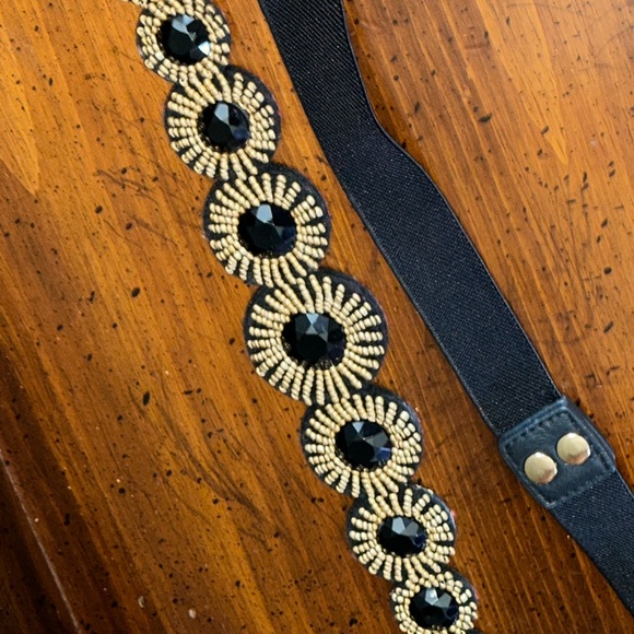 Elegant Blue and Black Women's Belts - Picture 6 of 12